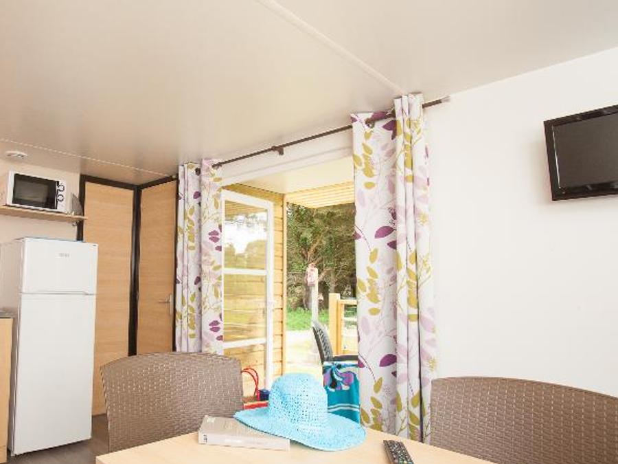 Mobilhome 6 personnes - CLASSIC 33-2-2 >10ans - maxi 4 adultes - TV, 2 chambres - 2 salles d'eau, environ 33m² 2