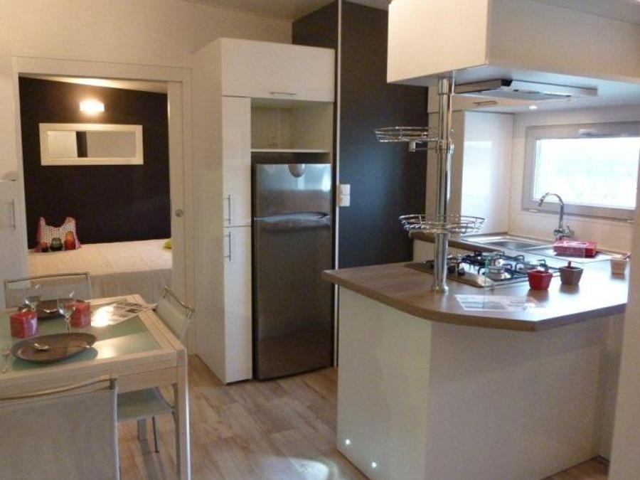 Mobilhome 5 personnes - CONFORT 35-2-2 (Mobil-home Taos) - TV, 2 ch + 2 sdb (lits superposés), env 35m² - MAX 4 ADULTES / 9