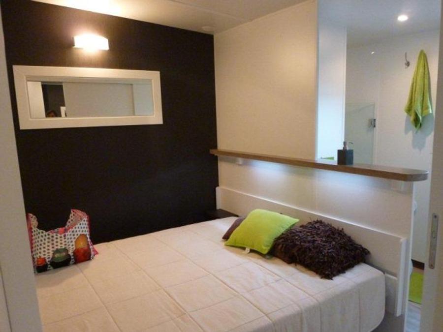 Mobilhome 5 personnes - CONFORT 35-2-2 (Mobil-home Taos) - TV, 2 ch + 2 sdb (lits superposés), env 35m² - MAX 4 ADULTES / 5