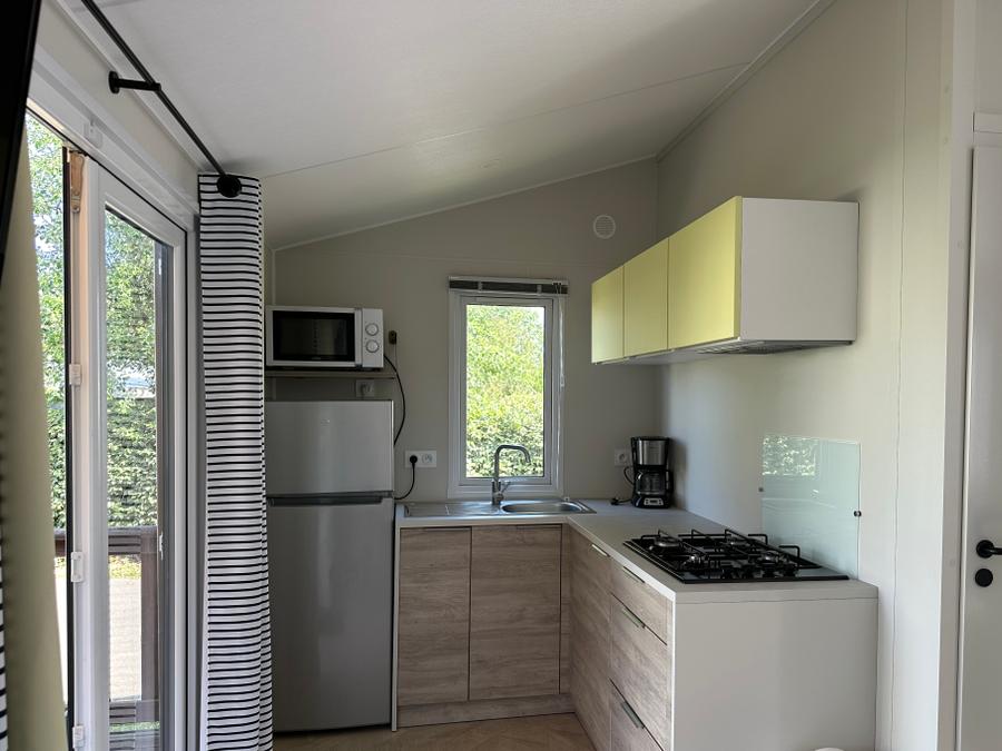 Mobilhome 4 personnes - Mobil-home Confort BAHIA 27m² - 2 chambres + terrasse semi-couverte 2