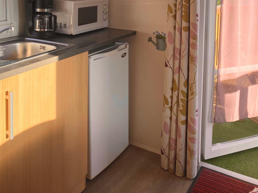 Mobilhome 2 personnes - Mobil-home - 15m² - 1 chambre avec terrasse 3