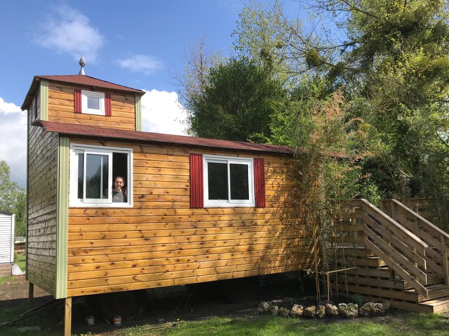 Insolite 2 personnes - 18-Château Mobile 28m2 (2ch - 2/6pers.) + TV+Clim + Jaccuzzi + lit faits + serviettes + kit boissons - prix pour 2 personnes 4