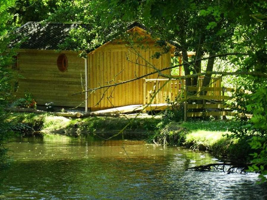 Chalet 2 personnes - Cabane de D'JO (Baignoire bois, Vue étangs & champ) 2