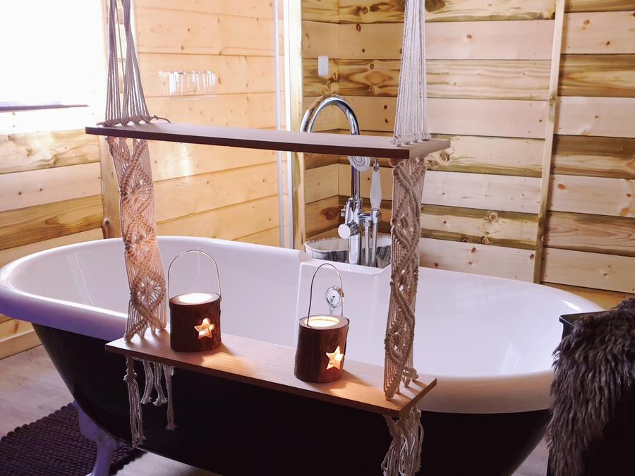 Tente en toile et en bois 2 personnes - Cabane du Castor (Sauna,douche,baignoire,poêle à bois) 2