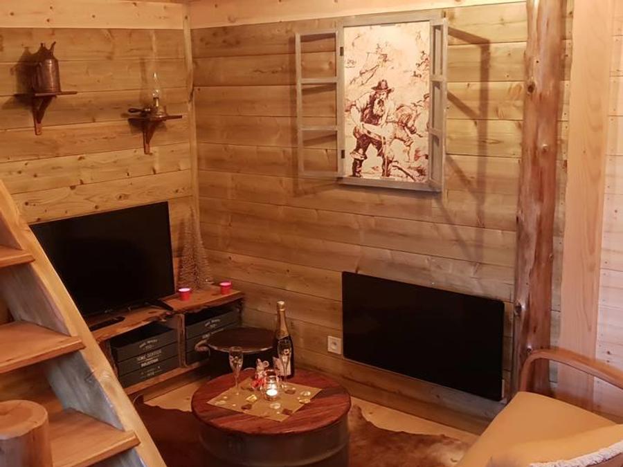 Hébergement 2 personnes - Cabane de L'orpailleur (poêle bois, baignoire, douche) 6