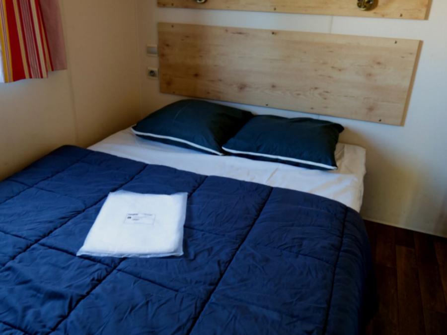 Tiny house 4 personnes - Roulotte - 20 m² - 2 chambres vue mer 3