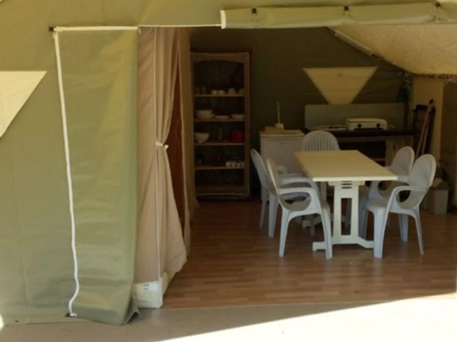 Tente en toile et en bois 4 personnes - LODGE TOILE sans sanitaires 1