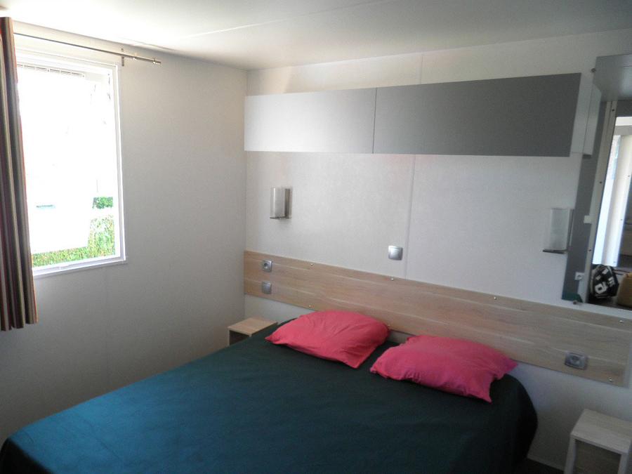 Mobilhome 4 personnes - Standard 32m² - 2 chambres + terrasse non-couverte - PMR 3