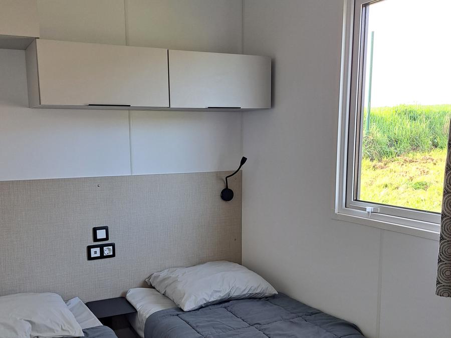 Mobilhome 4 personnes - CONFORT VUE MER 2 chambres/ Terrasse 5