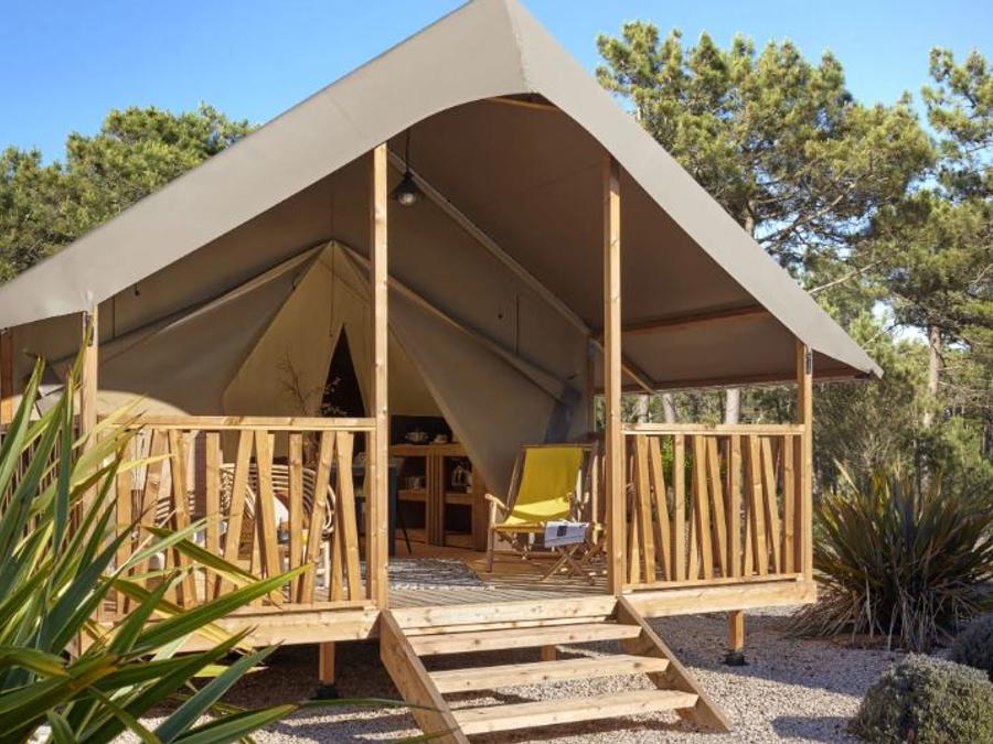 Tente en toile et en bois 5 personnes - Lodge confort 0