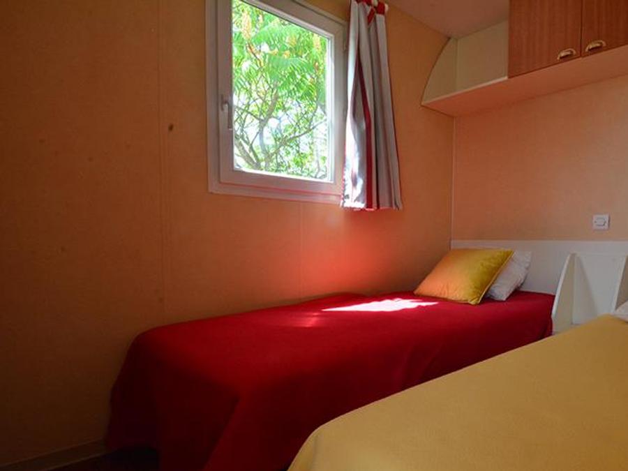 Mobilhome 4 personnes - FLORES 31m² - 2 chambres + terrasse 4