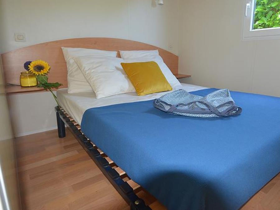 Mobilhome 4 personnes - FLORES 31m² - 2 chambres + terrasse 3