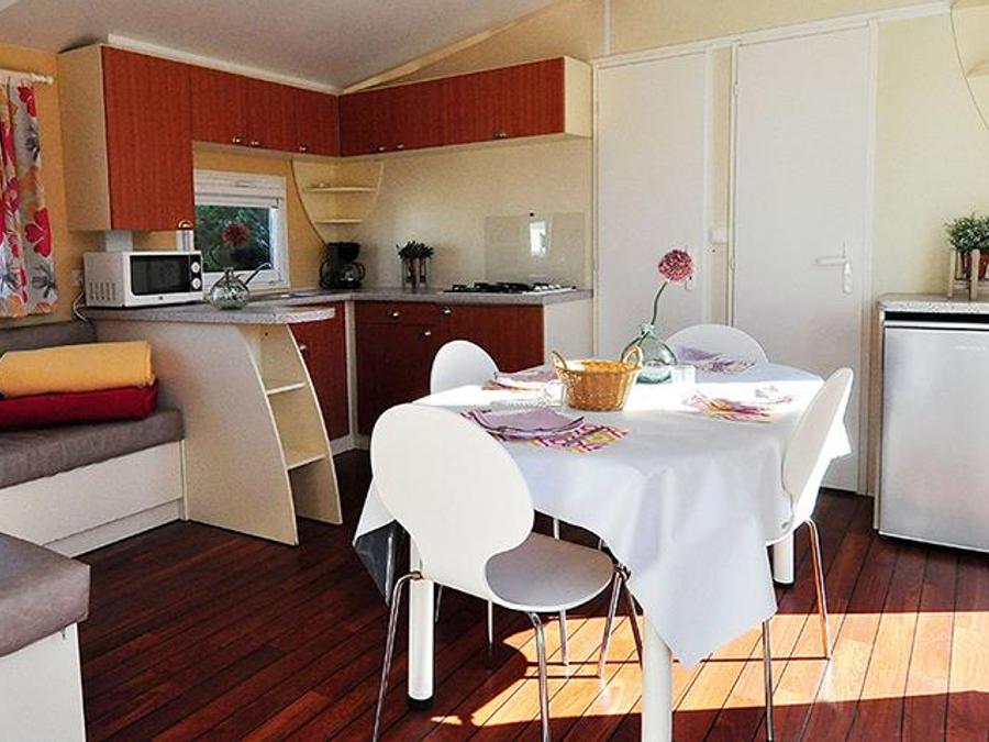 Mobilhome 4 personnes - FLORES 31m² - 2 chambres + terrasse couverte 2