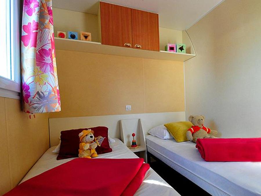 Mobilhome 4 personnes - FLORES 31m² - 2 chambres + terrasse couverte 4
