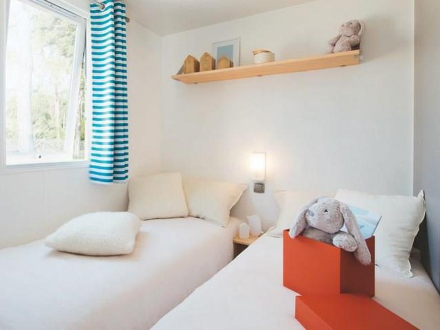 Mobilhome 4 personnes - BORA BORA 31m² - 2 chambres + Terrasse semi couverte 4