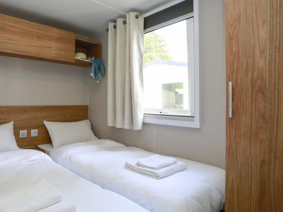 Mobilhome 6 personnes - Premium 40m² (3 chambres) - 2 salles de bain + Terrasse + TV + lave-vaisselle 5