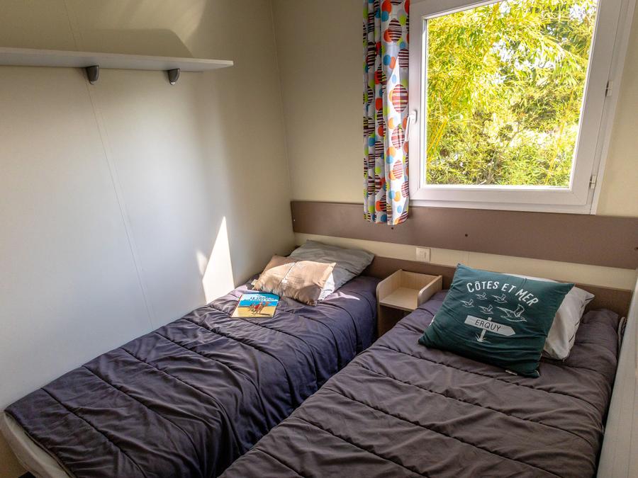 Mobilhome 4 personnes - Confort 2 chambres avec terrasse 13