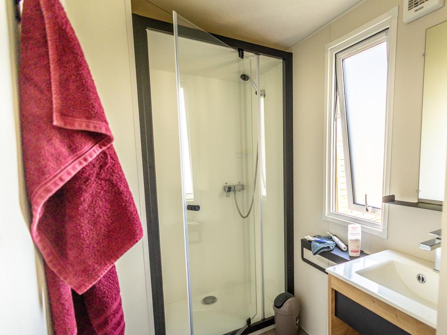 Mobilhome 5 personnes - Confort 2 chambres avec terrasse 6
