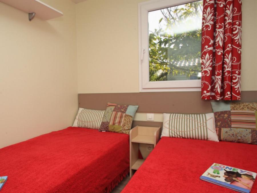 Mobilhome 4 personnes - 2 chambres avec terrasse 3