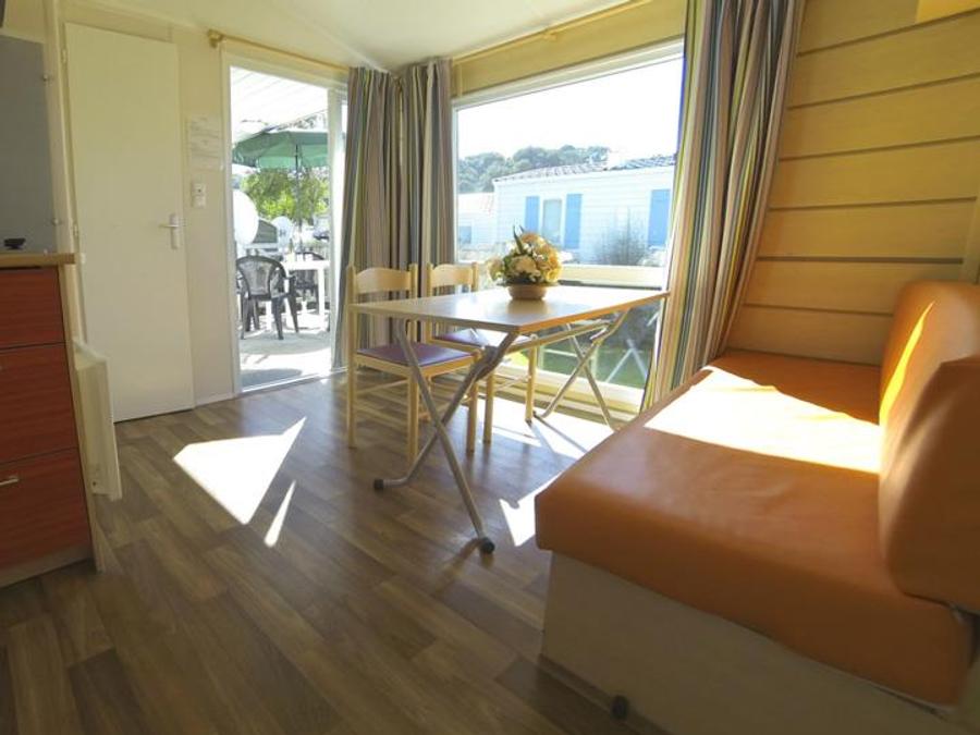 Mobilhome 4 personnes - Confort 27m² - 2 chambres - terrasse couverte - 11 nuits 2