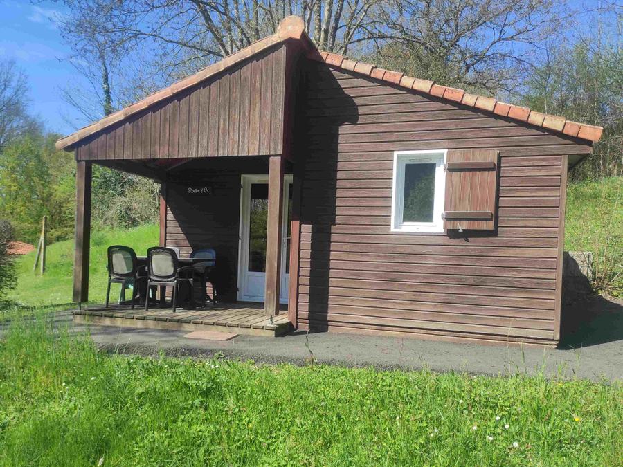 Chalet 4 personnes - Petit chalet familial en bois 24m² - 2 chambres 8