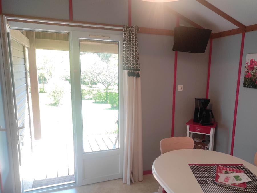 Chalet 4 personnes - Petit chalet familial en bois 24m² - 2 chambres 4