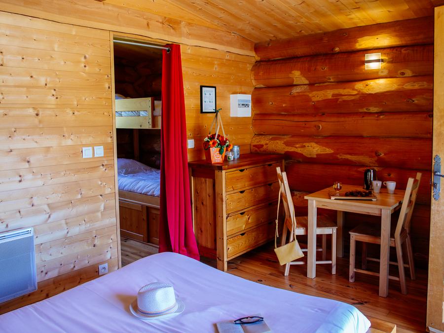 Hébergement 2 personnes - Cabane de Trappeur avec spa 3
