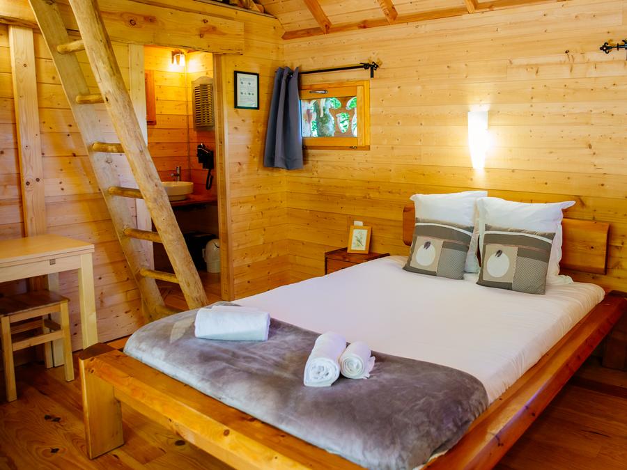 Hébergement 2 personnes - Cabane dans les arbres - Palombière 2
