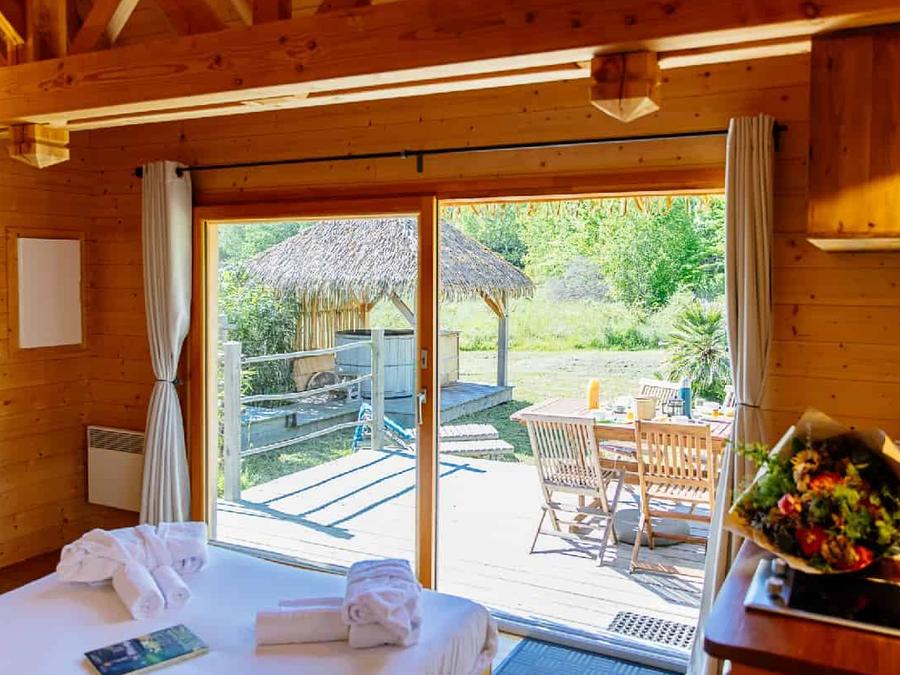 Hébergement 2 personnes - Cabane indonésienne avec spa 3