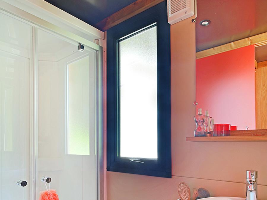 Hébergement 4 personnes - Roulotte - 22m² - hébergement insolite 6