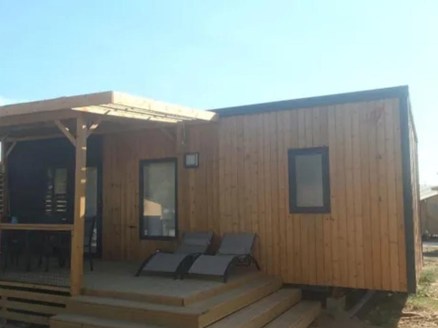 Mobilhome 4 personnes - Mobil-home Premium 29m² 2 chambres + terrasse 21m² + TV + LV + Clim + plancha 4 pers Mobil-home Premium 29m² 2 chambres + terrasse 21m² + TV + LV + Clim + plancha 4 pers 0