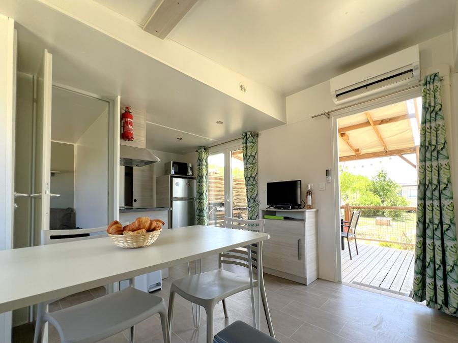 Mobilhome 4 personnes - Homeflower Premium 29 m² 2 chambres + terrasse 17m² + TV + LV + Clim + plancha 4 pers 11