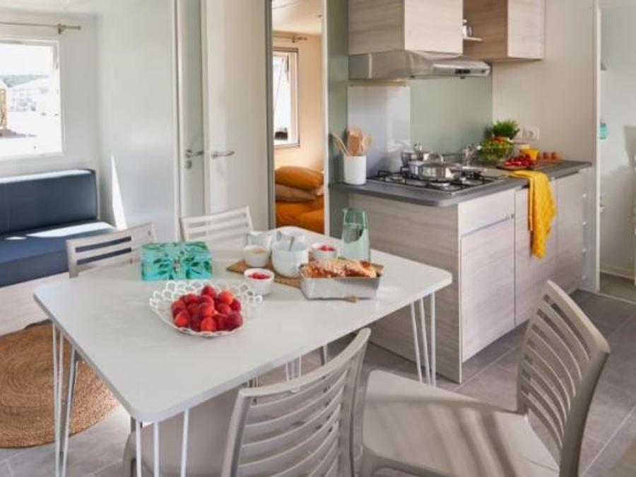 Mobilhome 4 personnes - Homeflower Premium 29 m² 2 chambres + terrasse 17m² + TV + LV + Clim + plancha 4 pers 2