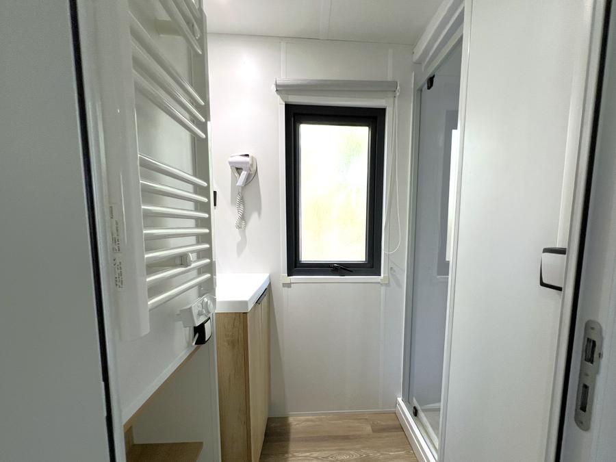 Mobilhome 6 personnes - Mobil-home Premium 32 m² 3 chambres + terrasse 21m² + TV + LV + clim + plancha 6 pers 24