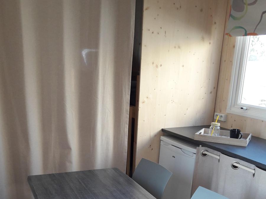 Tente en toile et en bois 5 personnes - Cahute des randonneurs 18m² - 2 chambres - sans sanitaire 5 pers 1
