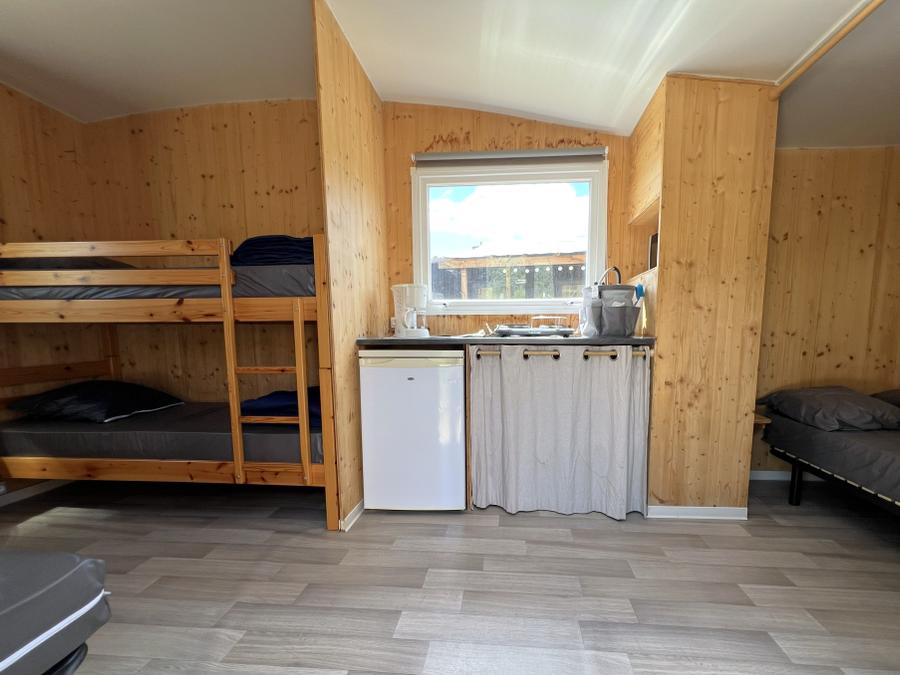 Tente en toile et en bois 5 personnes - Cahute des randonneurs 18m² - 2 chambres - sans sanitaire 5 pers 9
