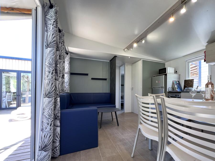 Mobilhome 10 personnes - Mobil-home Tribu Premium 5 chambres + terrasse 44m² + TV + LV + clim + plancha + 2 SDB 10 pers 12