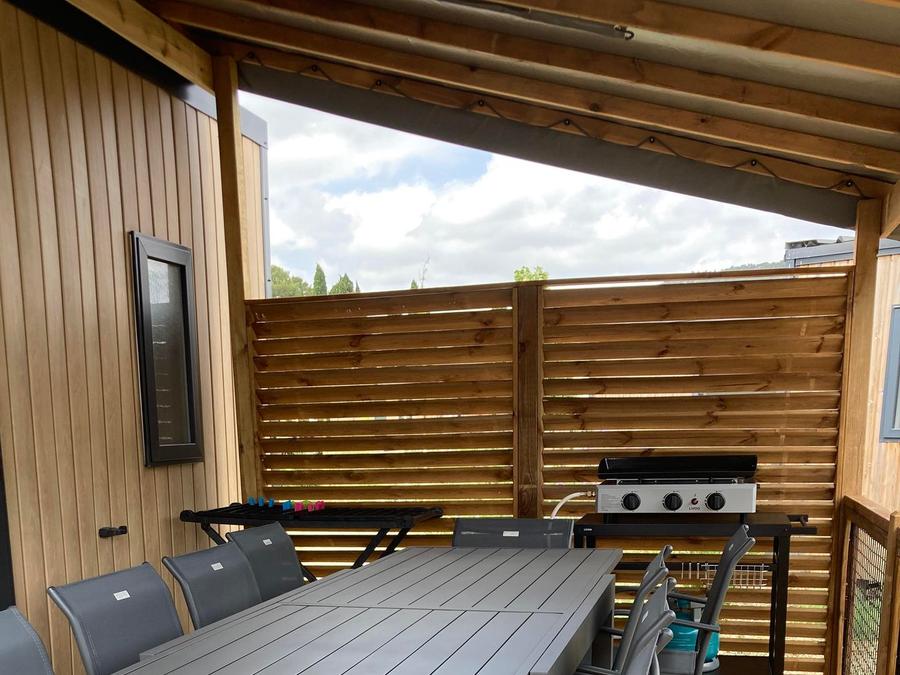 Mobilhome 10 personnes - Mobil-home Tribu Premium 5 chambres + terrasse 44m² + TV + LV + clim + plancha + 2 SDB 10 pers 2