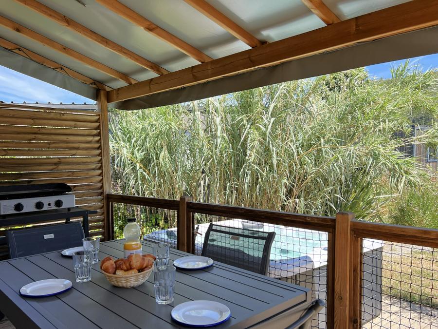 Mobilhome 10 personnes - Mobil-home Tribu Premium 5 chambres + terrasse 44m² + TV + LV + clim + plancha + 2 SDB 10 pers 14