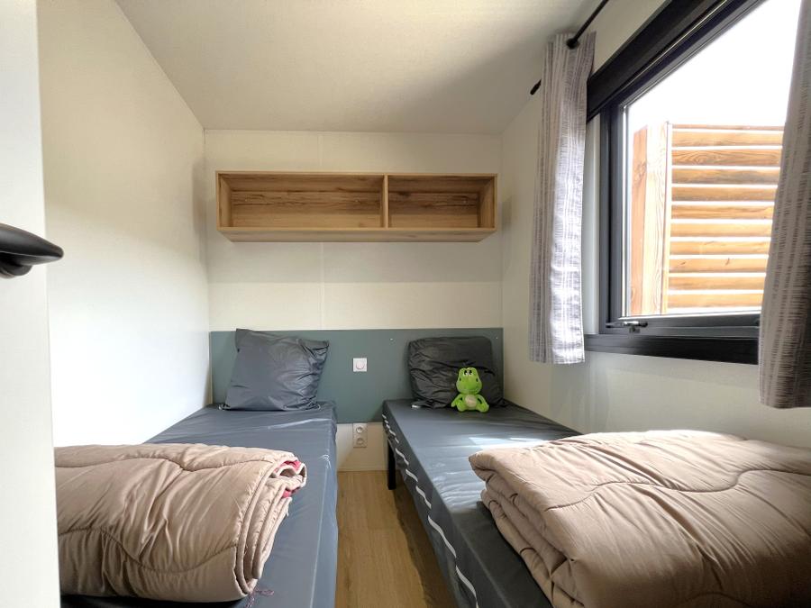 Mobilhome 6 personnes - Homeflower Premium 35 m² 3 chambres + terrasse 21m² + TV + LV + Clim + Plancha 6 pers 12