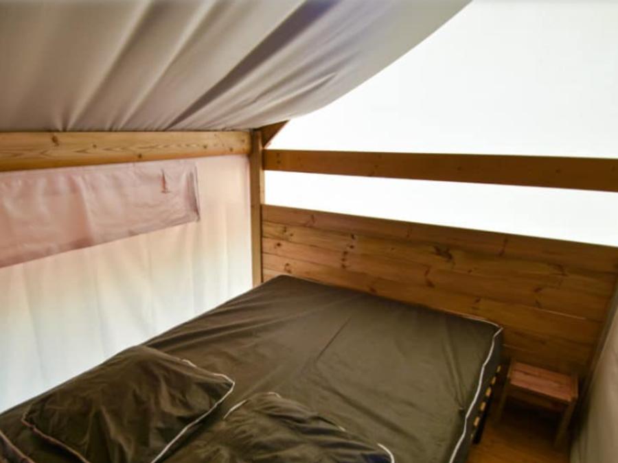 Tente en toile et en bois 4 personnes - Lodge 2 trèfles 2 chambres, 1 salle d'eau 3
