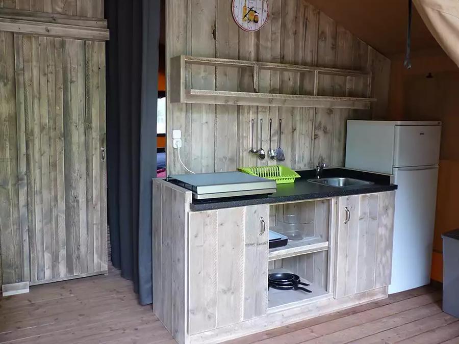 Tente en toile et en bois 4 personnes - Safari Confort 27m² - 2 chambres + terrasse couverte 1