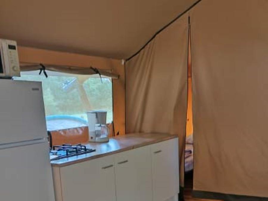 Tente en toile et en bois 5 personnes - Ecolodge 2 chambres 4