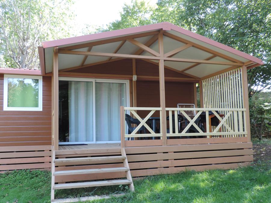 Chalet 6 personnes - Chalet 32 m² / 3 chambres - Terrasse couverte 12 m² TV 6 pers 0
