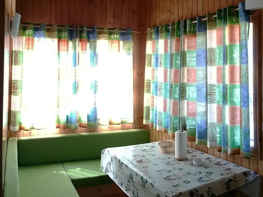 Bungalow 6 personnes 3