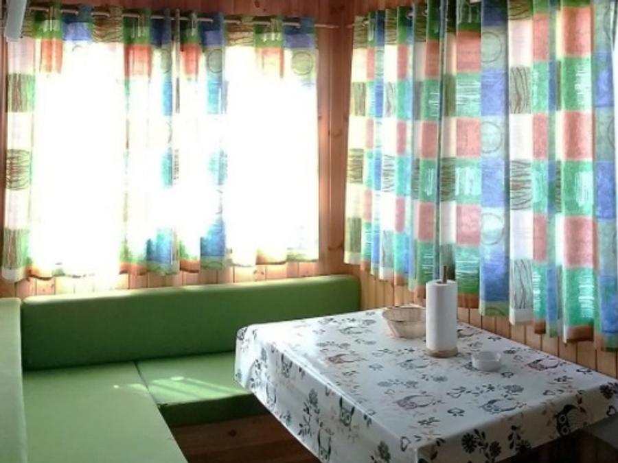 Bungalow 6 personnes 1