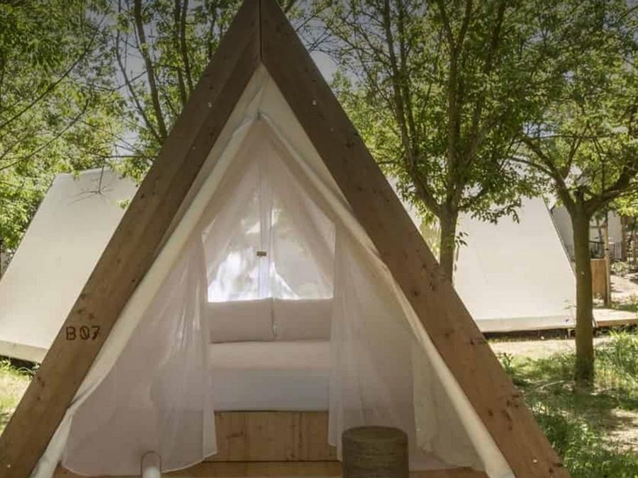 Tente en toile et en bois 2 personnes - Cabin Tent 0