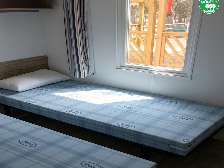 Mobilhome 4 personnes - BASIC - CLIM - DRAPS - SERVIETTE - WIFI 4
