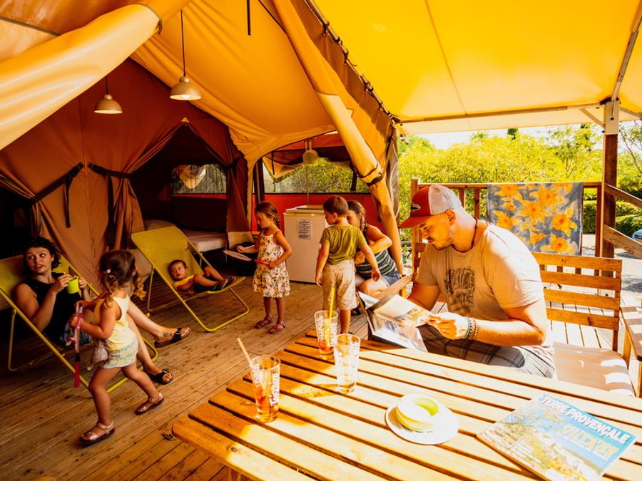 Tente 4 personnes - LODGE - Sans sanitaires 0