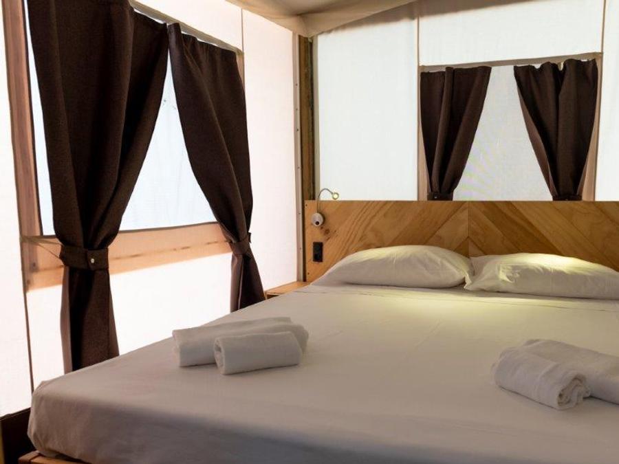 Tente en toile et en bois 5 personnes - LODGE TENT 3